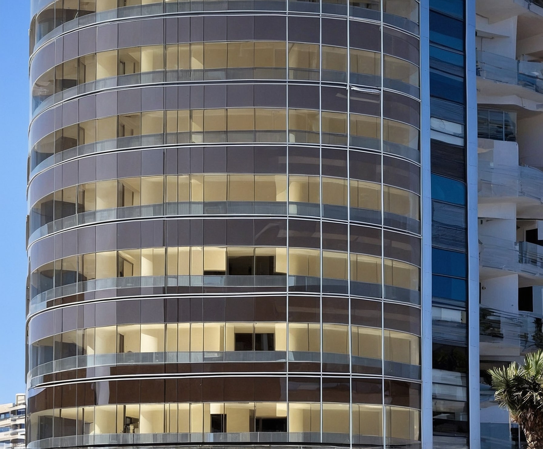 Limpieza de edificio corporativo en Alicante